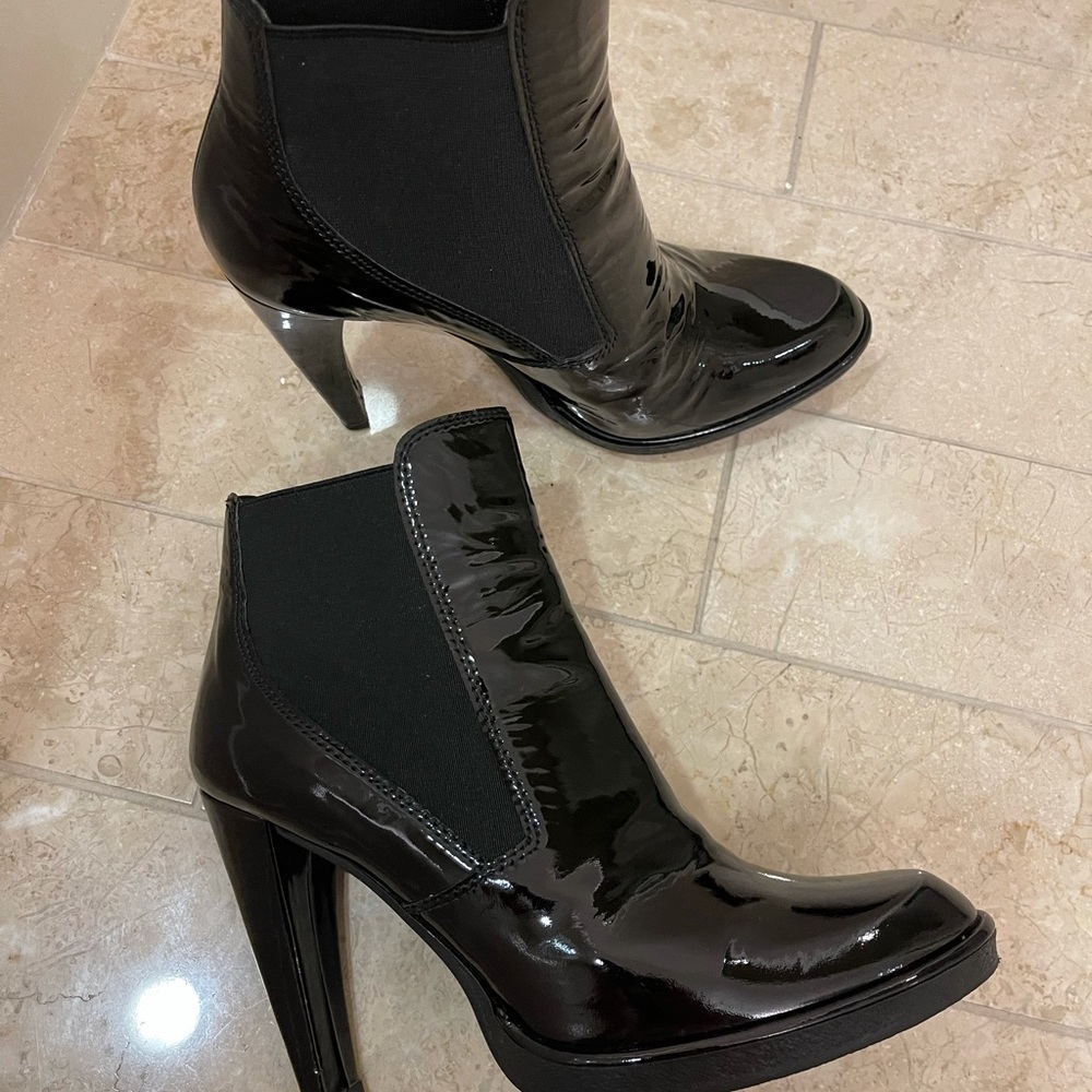 Stuart weitzman patent leather booties/ heels - Picture 2 of 13